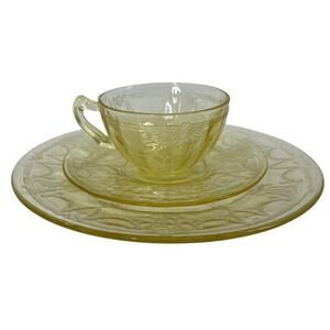 VTG Anchor Hocking Cameo Ballerina Depression Glass Plates Teacup Yellow